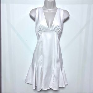H&M Elegant Bridal Preppy Boho White Satin Mini Deep V-Neck Shift Dress